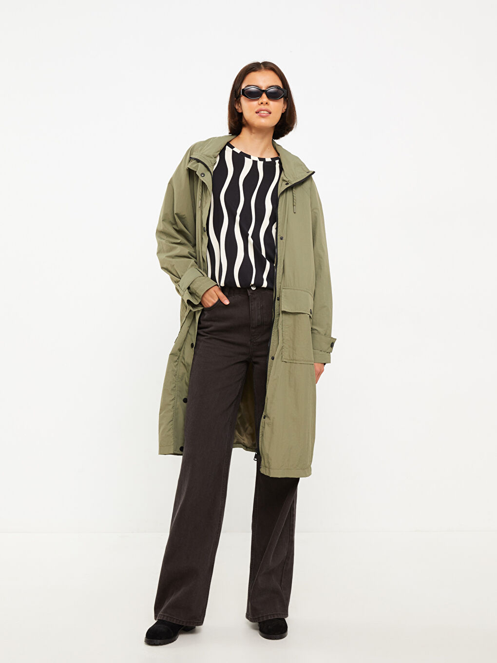 Haki Kadın Kapüşonlu Düz Mont-3