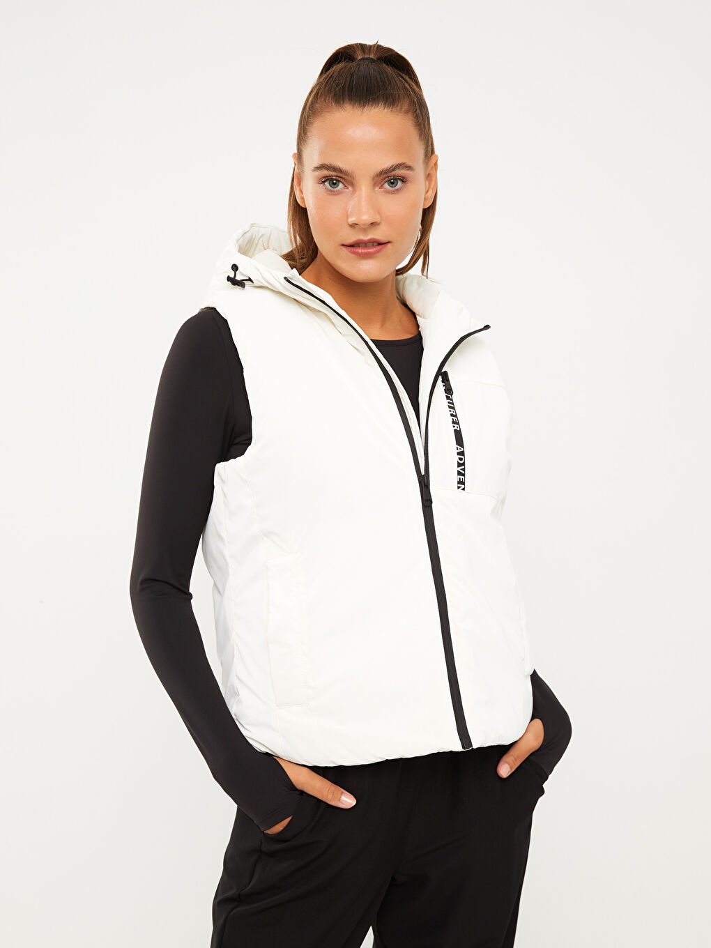 فيست خارجي منتفخ مطبوع بكابوش للسيدات