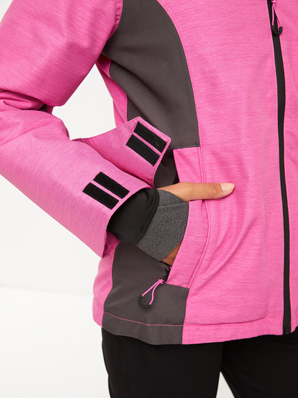 LC Waikiki Hooded Color Block Long Sleeve Women's Ski Jacket -W23841Z8-GWG