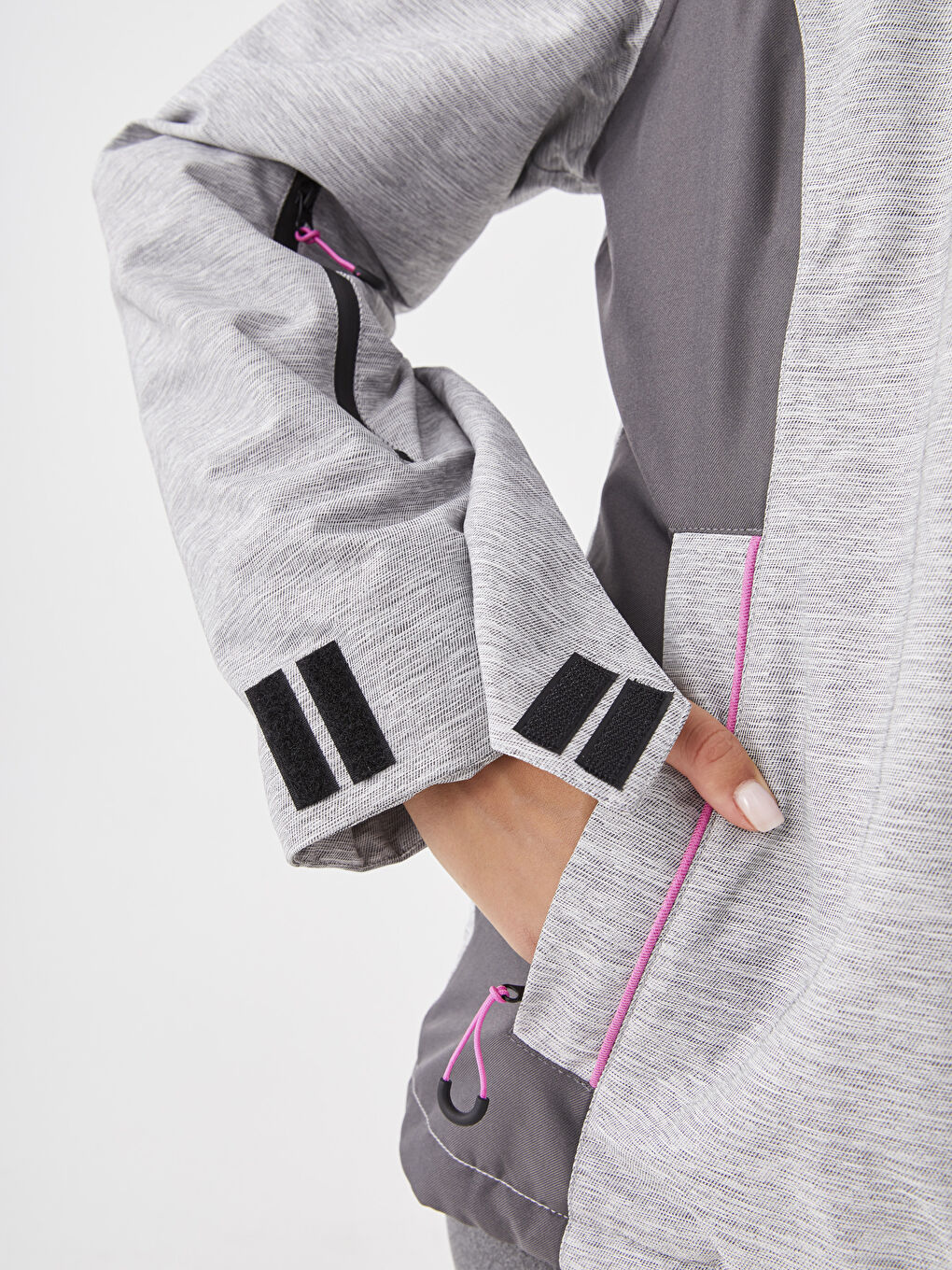 LCW OUTDOOR Hooded Color Block Long Sleeve Women's Ski Jacket -W23841Z8-S8P