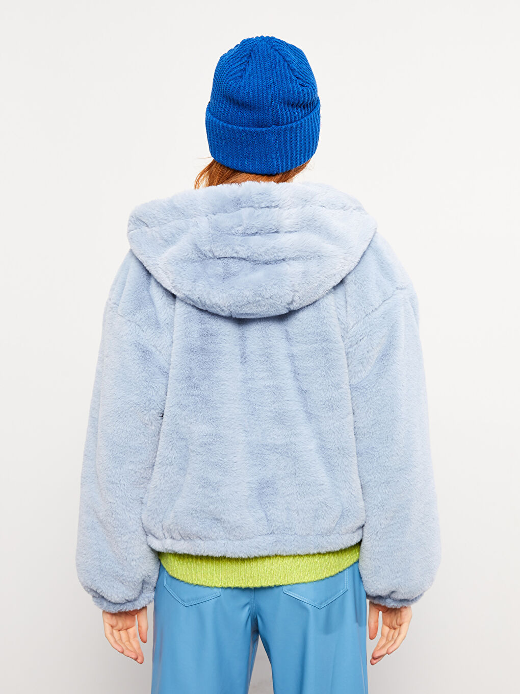 Mavi Kapüşonlu Düz Uzun Kollu Pelüş Kadın Mont-5