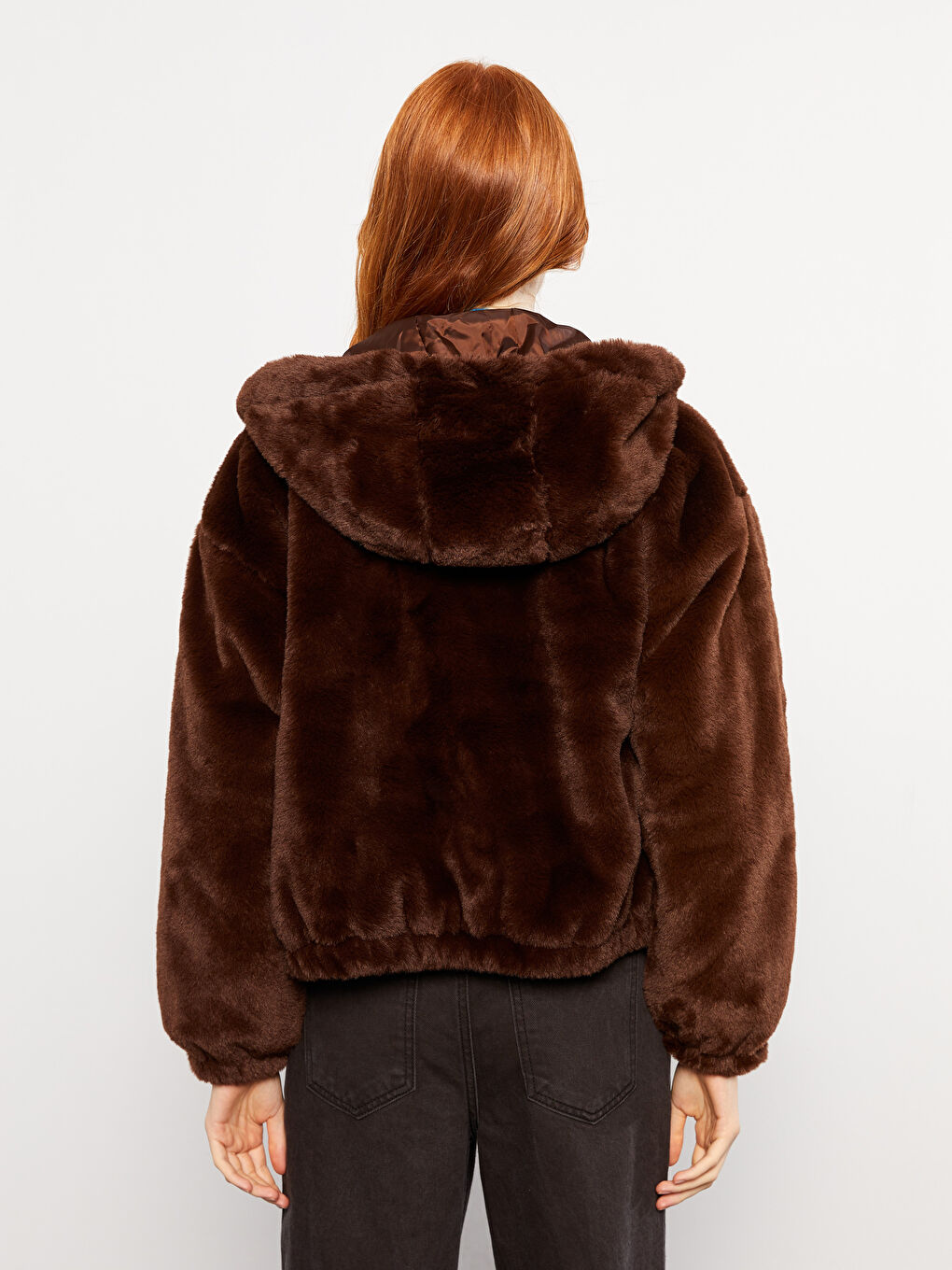 Kahverengi Kapüşonlu Düz Uzun Kollu Pelüş Kadın Mont-3