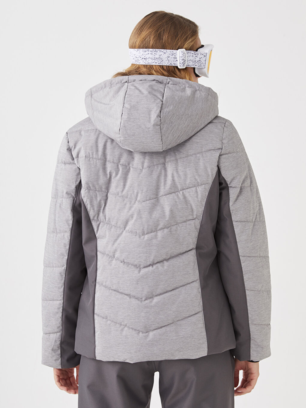 LCW OUTDOOR سترة تزلج نساء بقبّ بلوك ديال الألوان كم طويل -W23843Z8-LAL