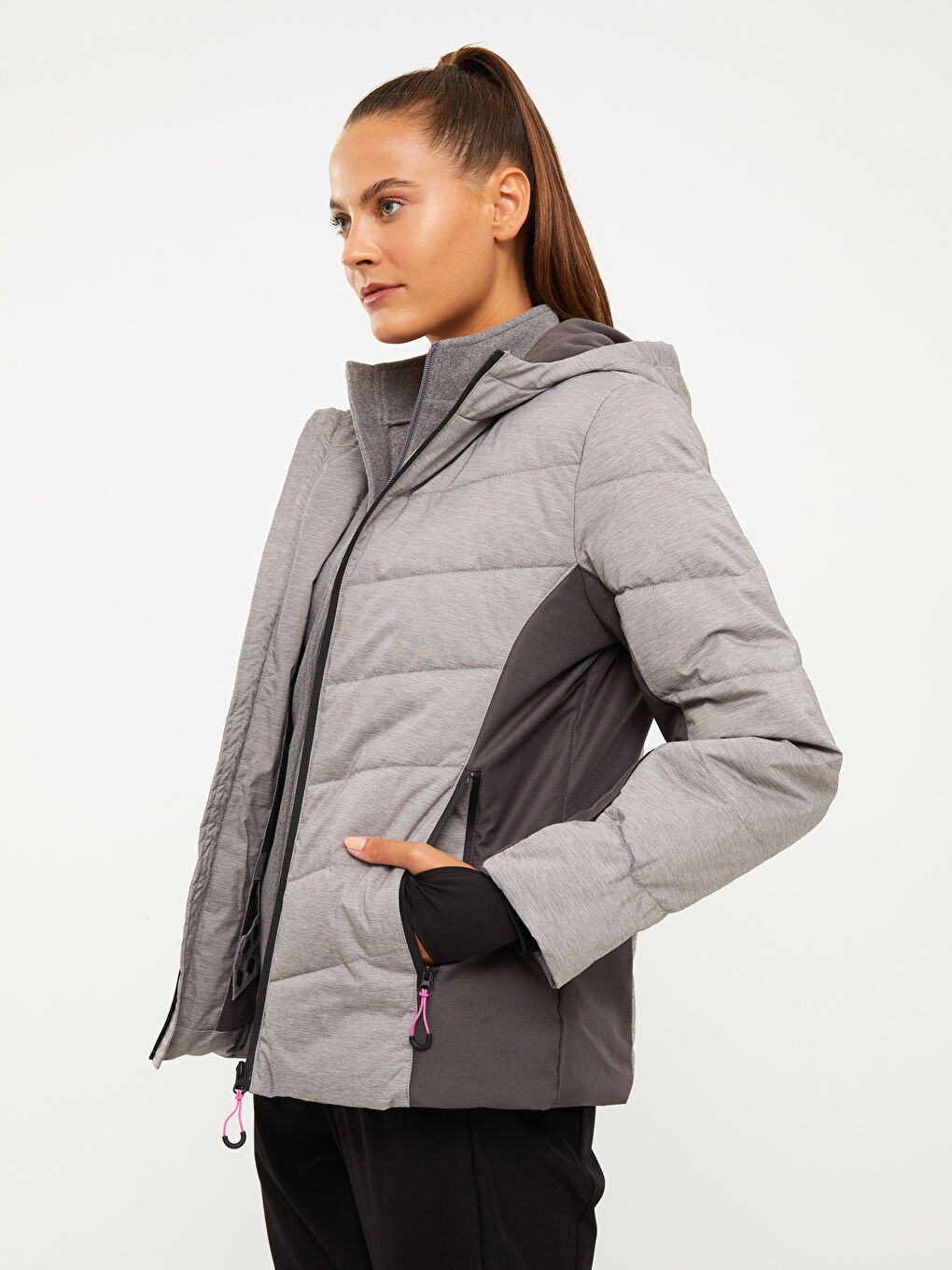 LCW OUTDOOR سترة تزلج نساء بقبّ بلوك ديال الألوان كم طويل -W23843Z8-LAL