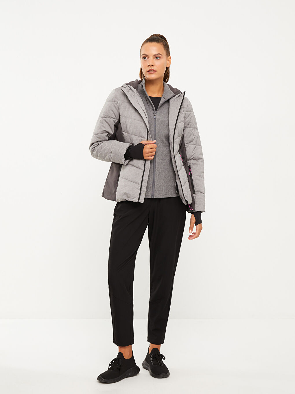 LCW OUTDOOR سترة تزلج نساء بقبّ بلوك ديال الألوان كم طويل -W23843Z8-LAL