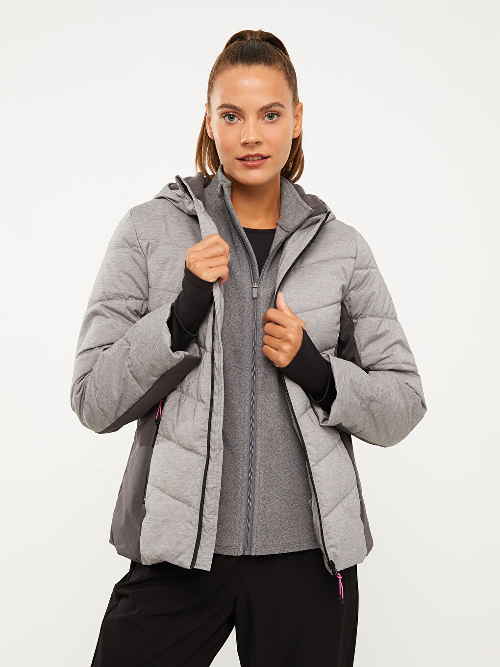 LCW OUTDOOR سترة تزلج نساء بقبّ بلوك ديال الألوان كم طويل -W23843Z8-LAL