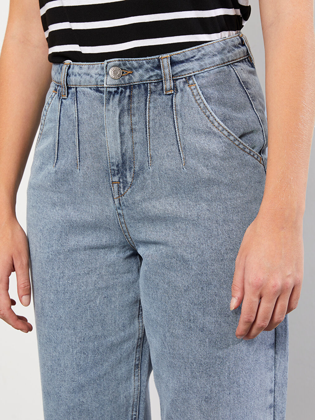 LCW Jeans High Waist Slouchy Straight Pocket Detailed Women's Rodeo Jeans -W23875Z8-311