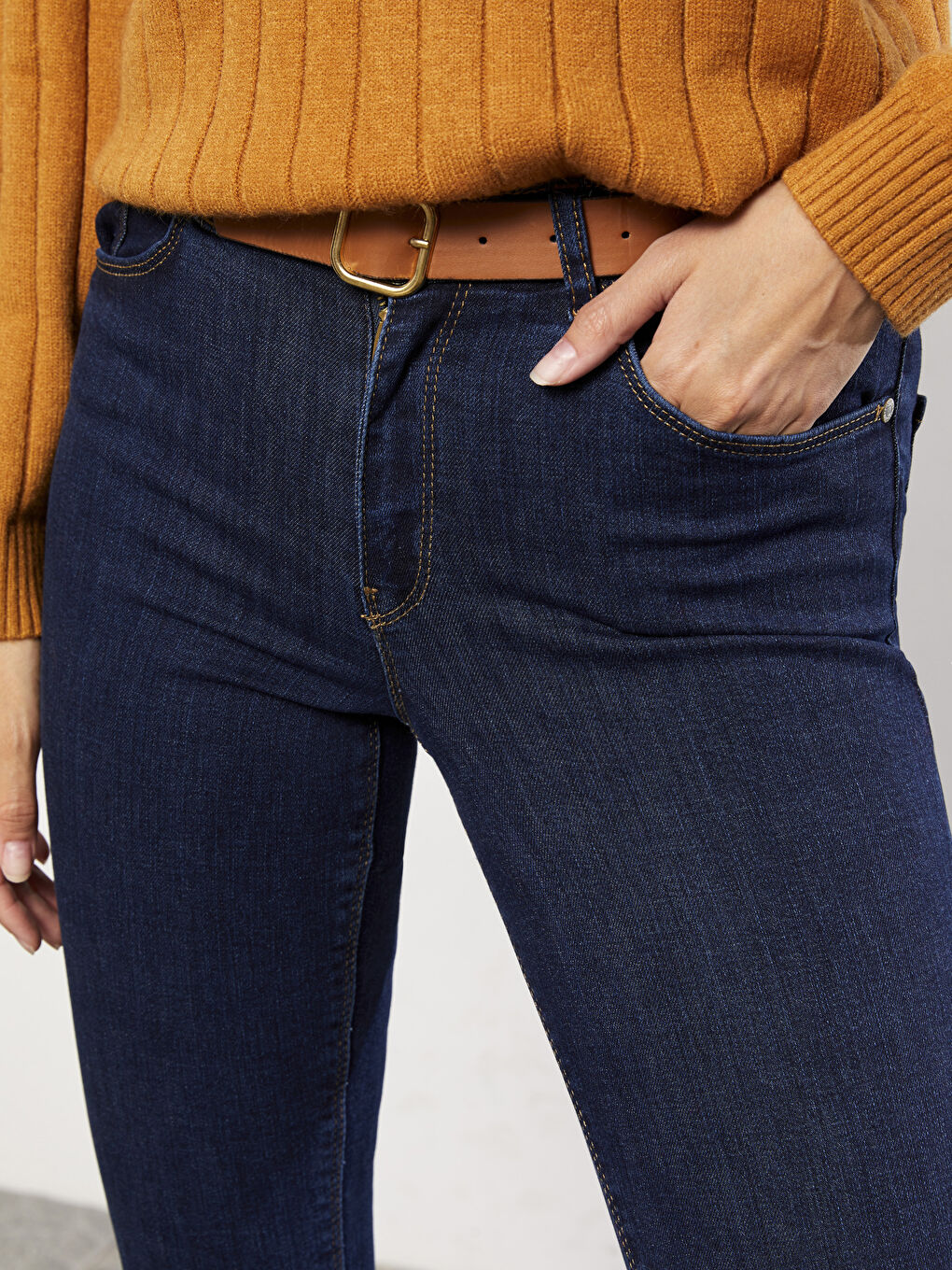 Women's Mercury Skinny Fit Straight Jean Pants and Belt Set-3