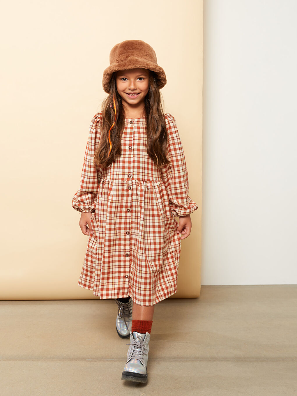 LCW Kids Rundhalsausschnitt Karo Langarm Mädchenkleid -W23908Z4-LLL