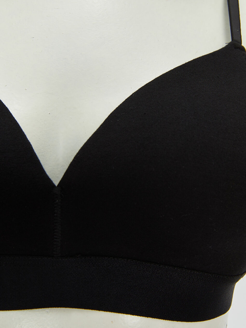 Siyah Balensiz Dolgusuz Düz Sütyen-2