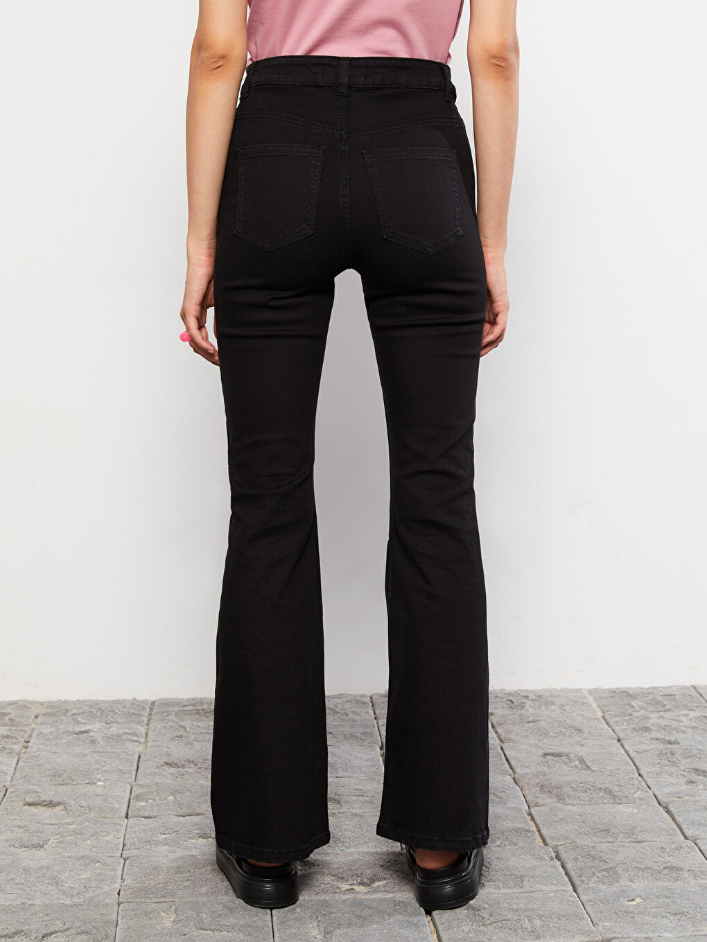 LCW Jeans جینزی كه‌مه‌ر بەرز مەریخ فڵێر بۆ ژنان -W23967Z8-327