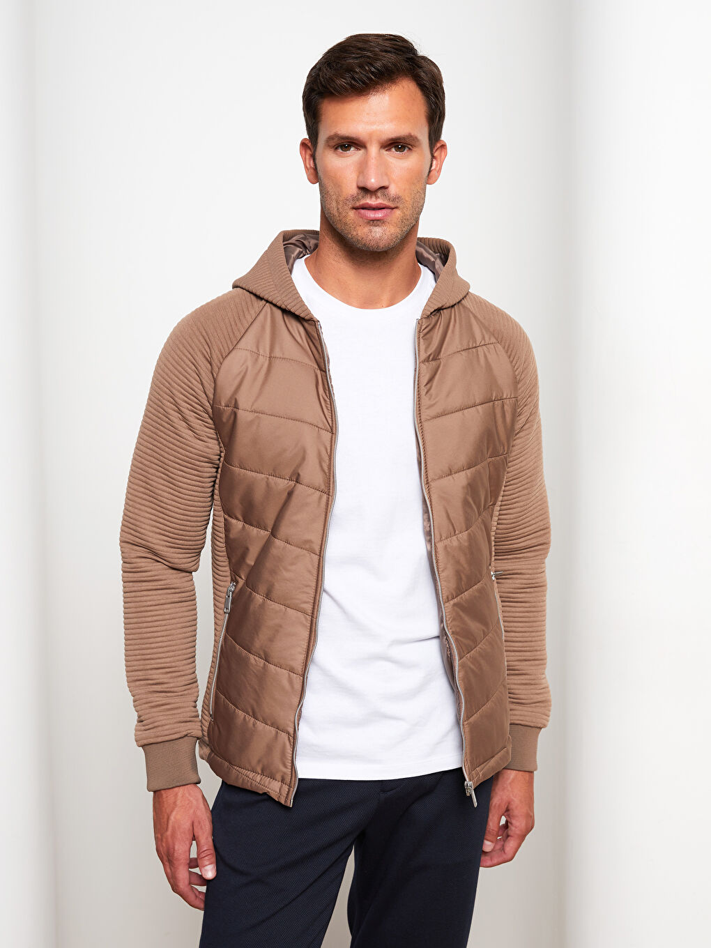 Bej Slim Fit Kapüşonlu Erkek Mont-1