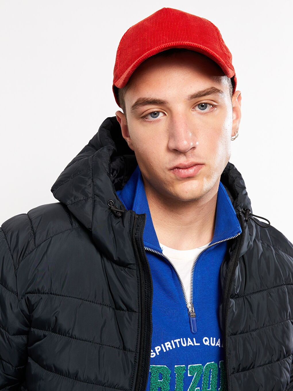 بالطو منتفخ بفتحة عادية بكابوش للرجال-3