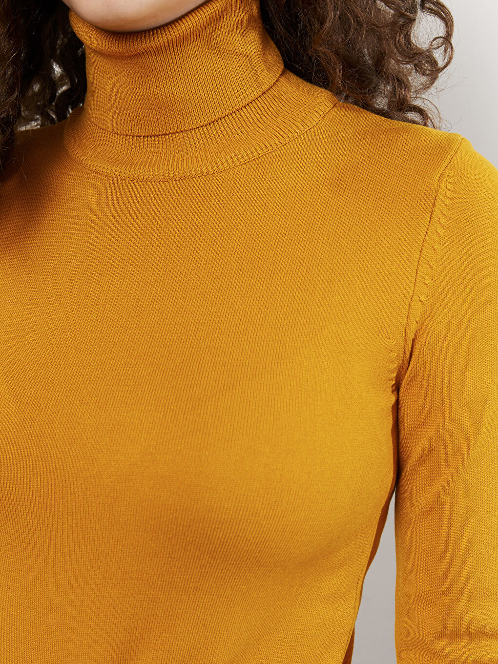 Sarı Balıkçı Yaka Düz Uzun Kollu Kadın Triko Kazak-3
