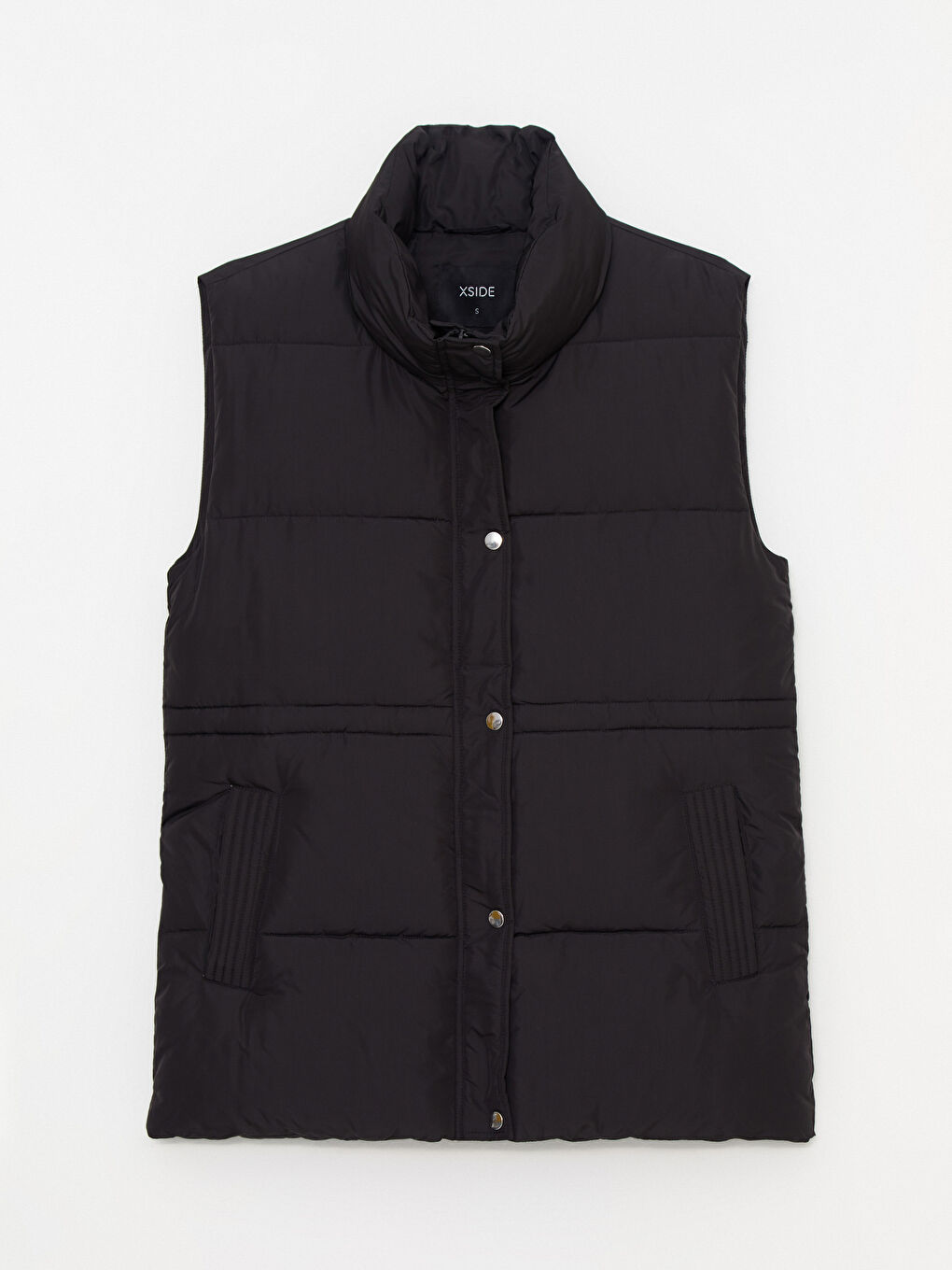 Женский дутый жилет с воротником-трубой и однотонным дизайном-6