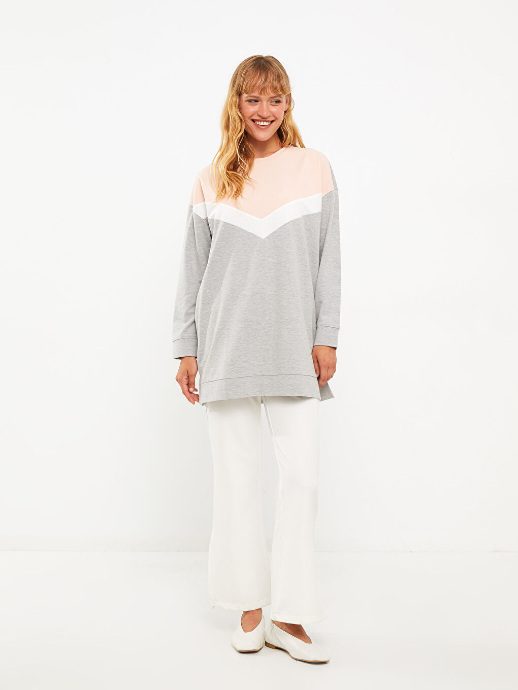 LCWAIKIKI Basic Rundhalsausschnitt Langarm Damen Sweatshirt-Tunika mit Farbblock -W24178Z8-LAL