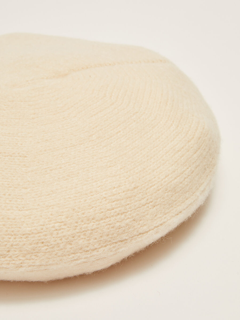 Ekru Kadın Düz Triko Ressam Bere-4