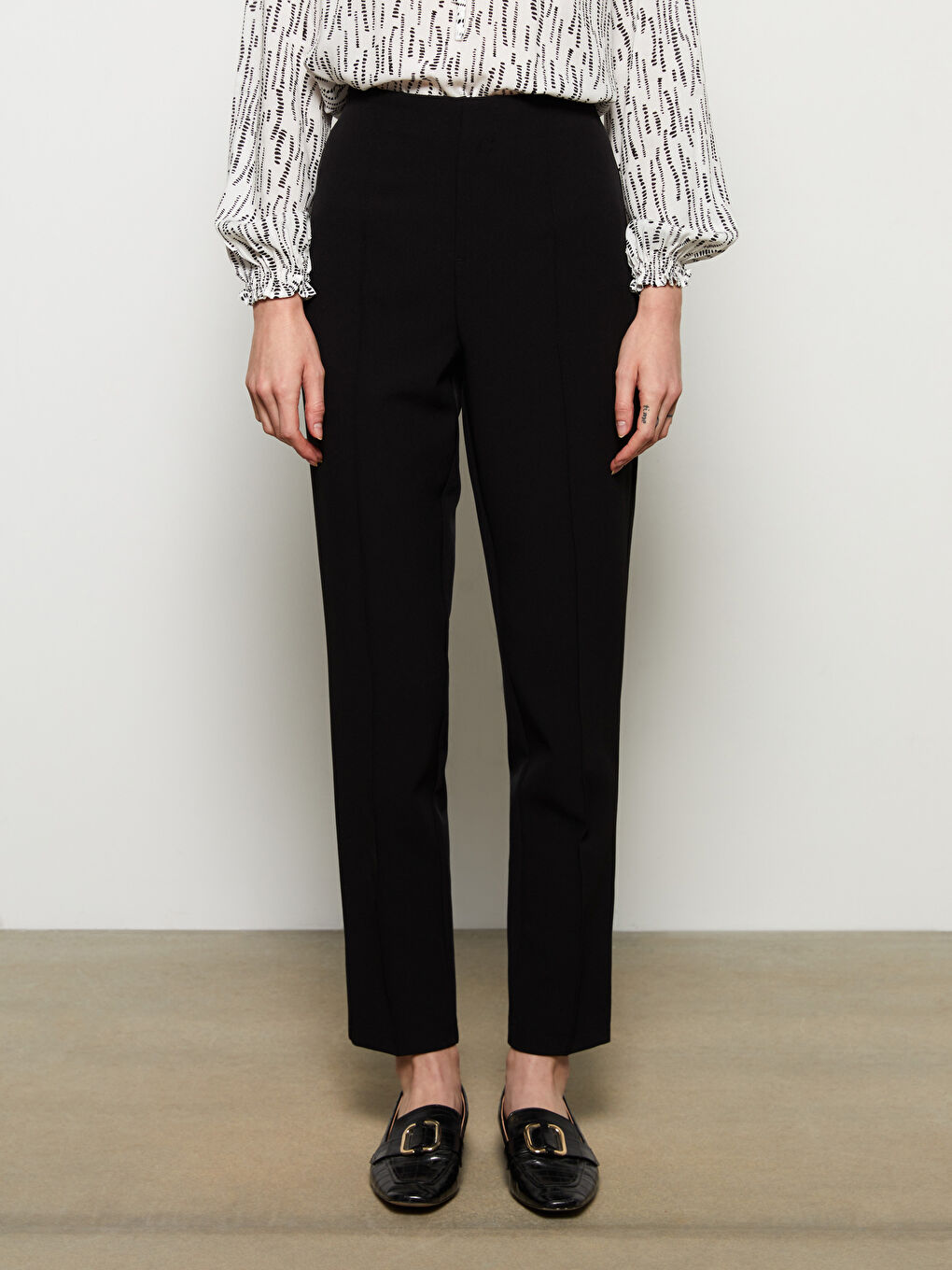 Siyah Kadın Düz Pantolon-4