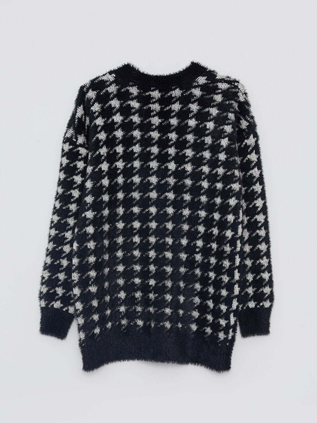 Siyah V Yaka Desenli Kadın Triko Hırka-6