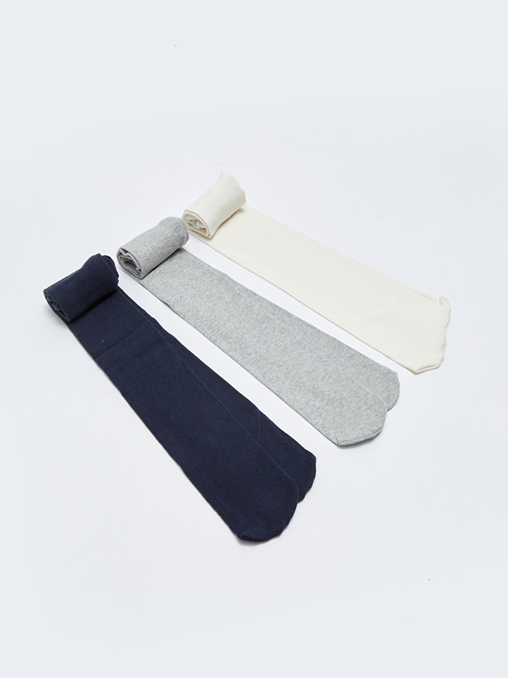 جوارب طويلة أساسية للبنات - عبوة من ٣ قطع