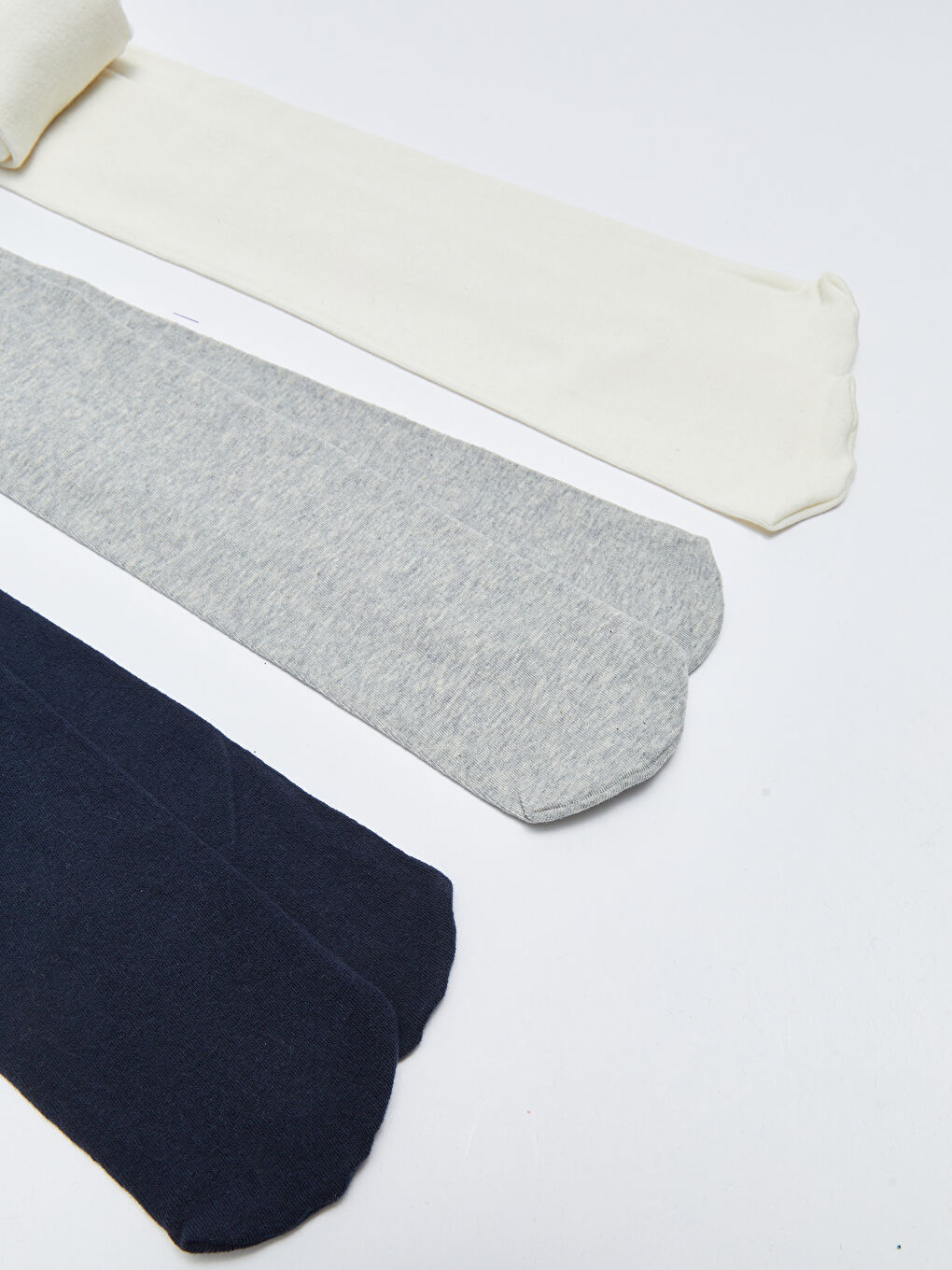 جوارب طويلة أساسية للبنات - عبوة من ٣ قطع-1