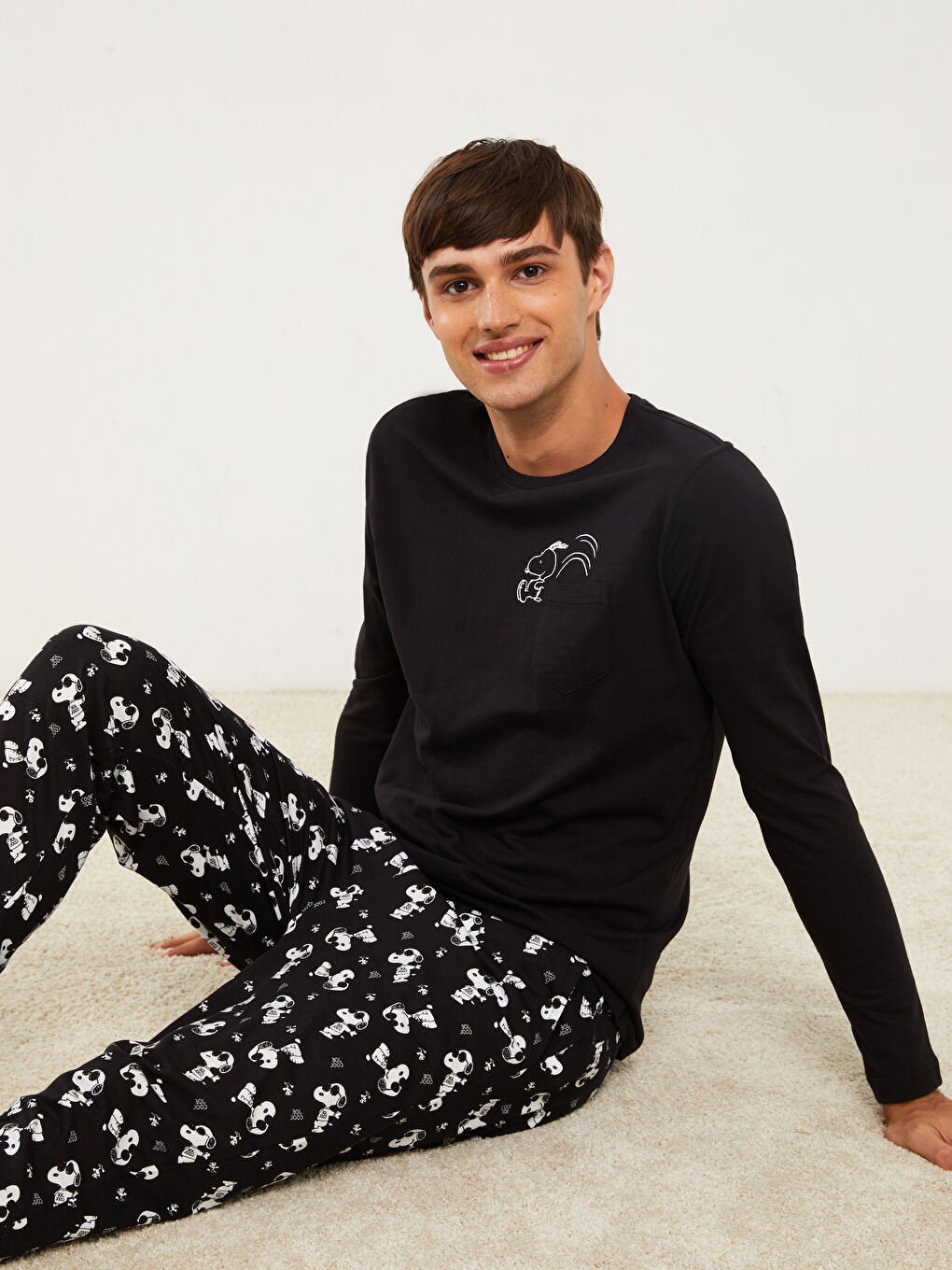 Regular Fit Snoopy Printed Men's Pyjama Set