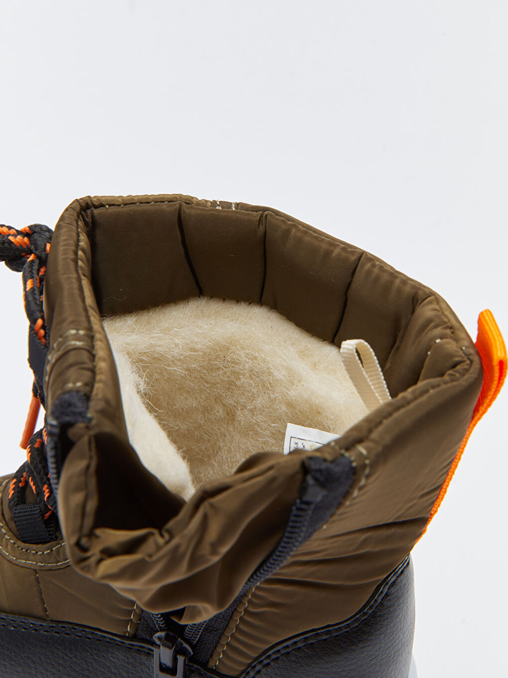 Сәби ұлдар ХАКИ Етік-6