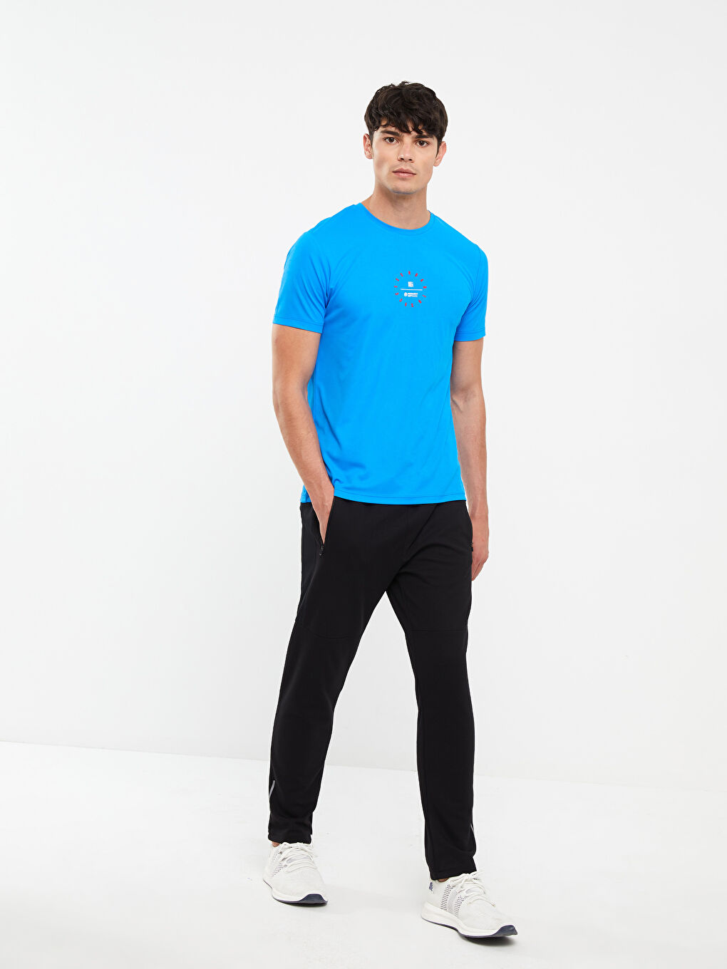 тар пішім ерлерге арналған спорттық шалбар