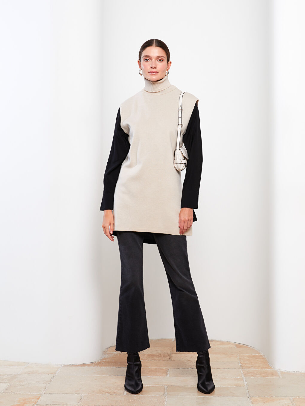 Bej Balıkçı Yaka Düz Triko Kadın Süveter-5