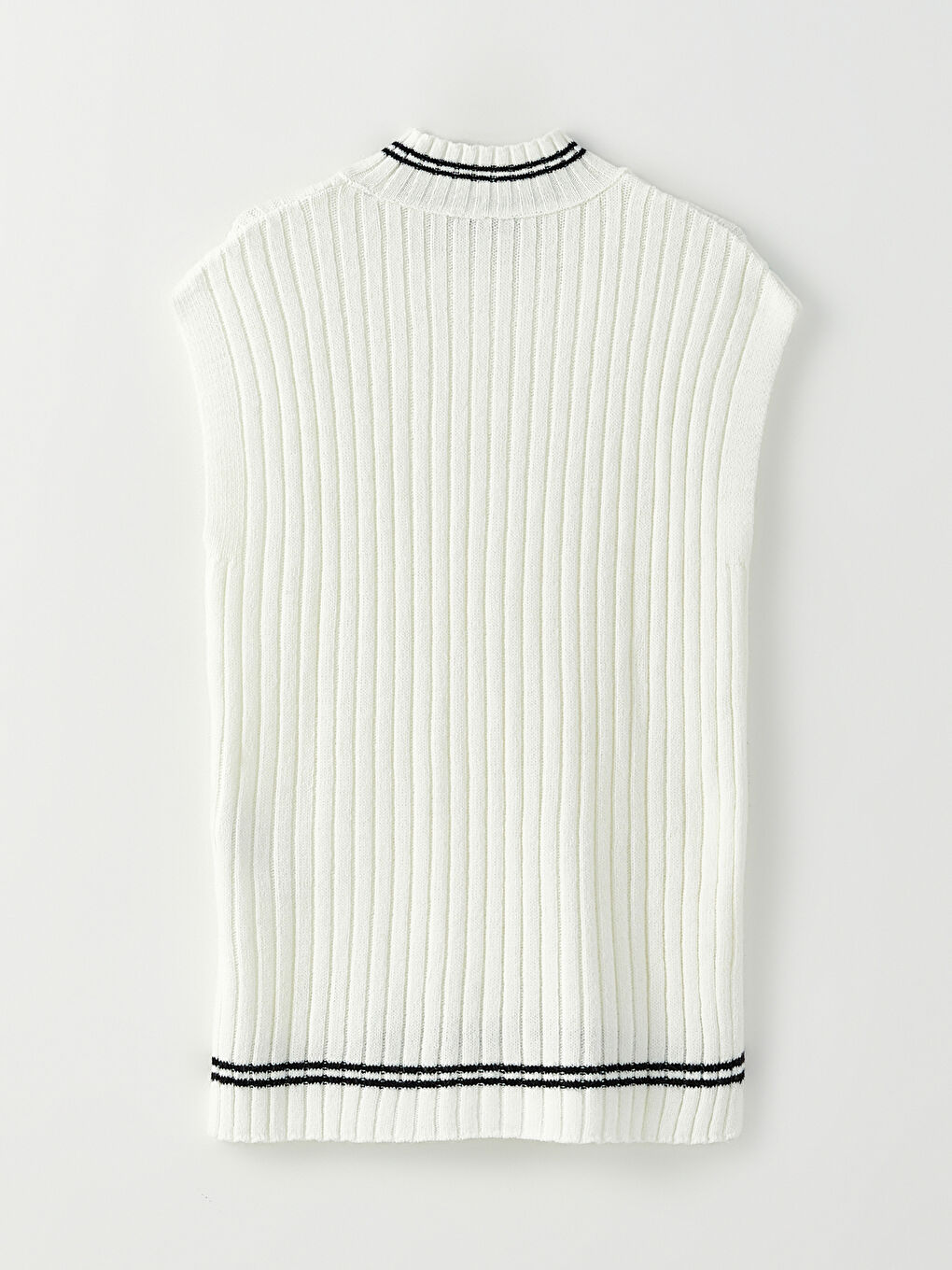 سترة صوفية منقوشة بياقة قمع للسيدات-11