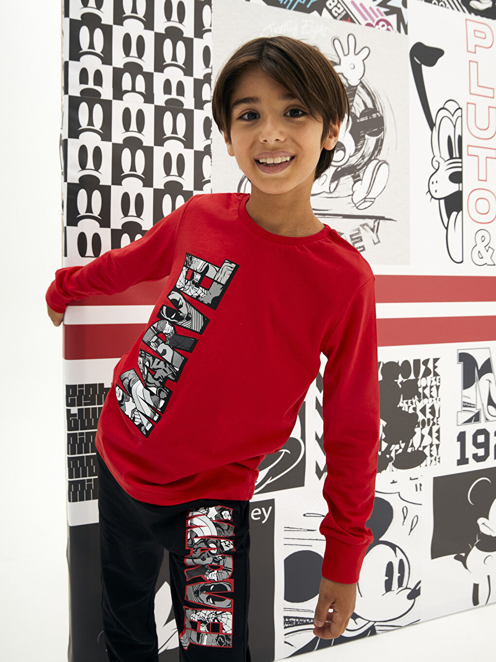 Kırmızı Bisiklet Yaka Marvel Baskılı Uzun Kollu Erkek Çocuk Sweatshirt ve Eşofman Altı-2