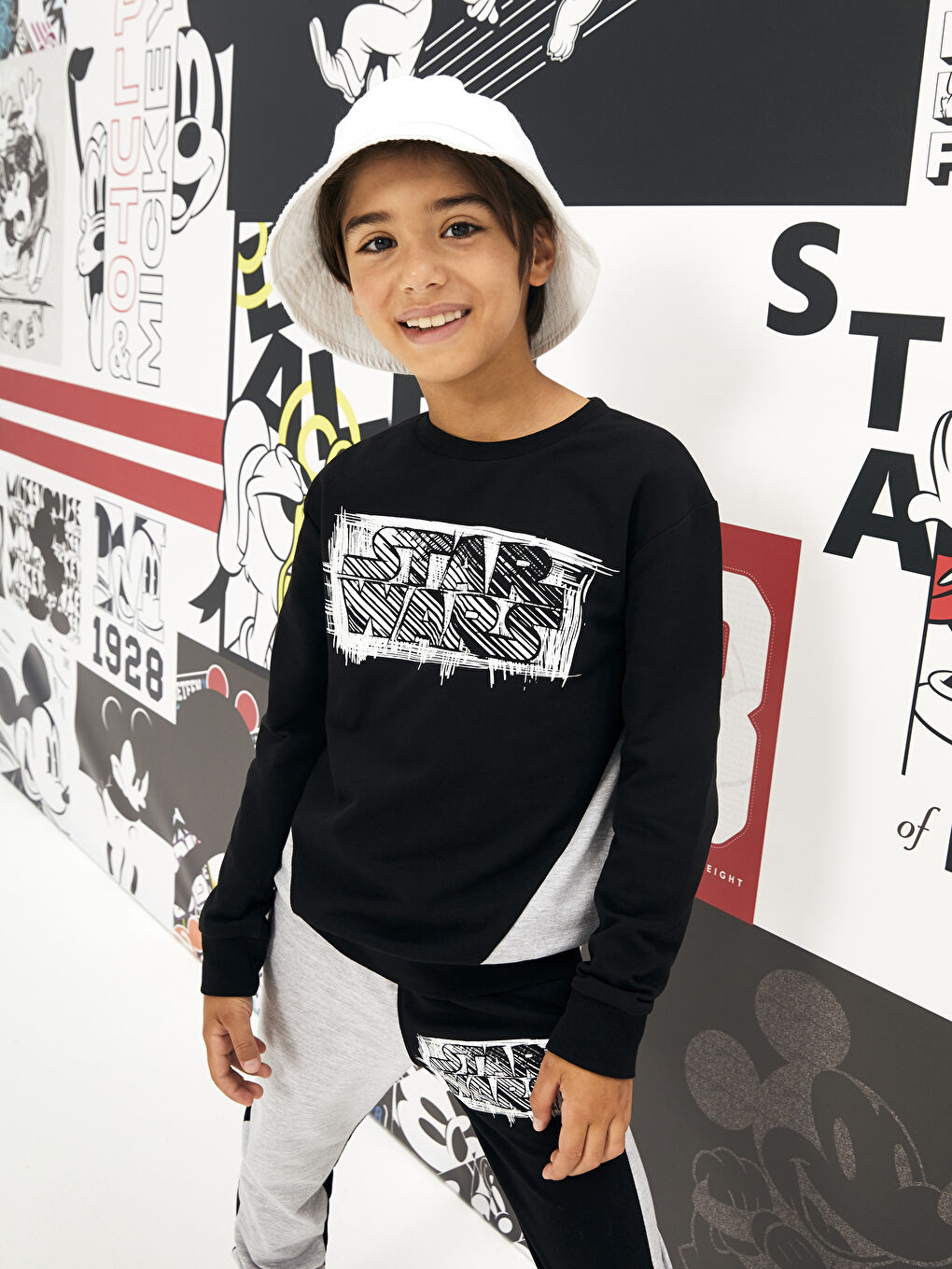 Siyah Bisiklet Yaka Star Wars Baskılı Uzun Kollu Erkek Çocuk Sweatshirt ve Eşofman Altı-1