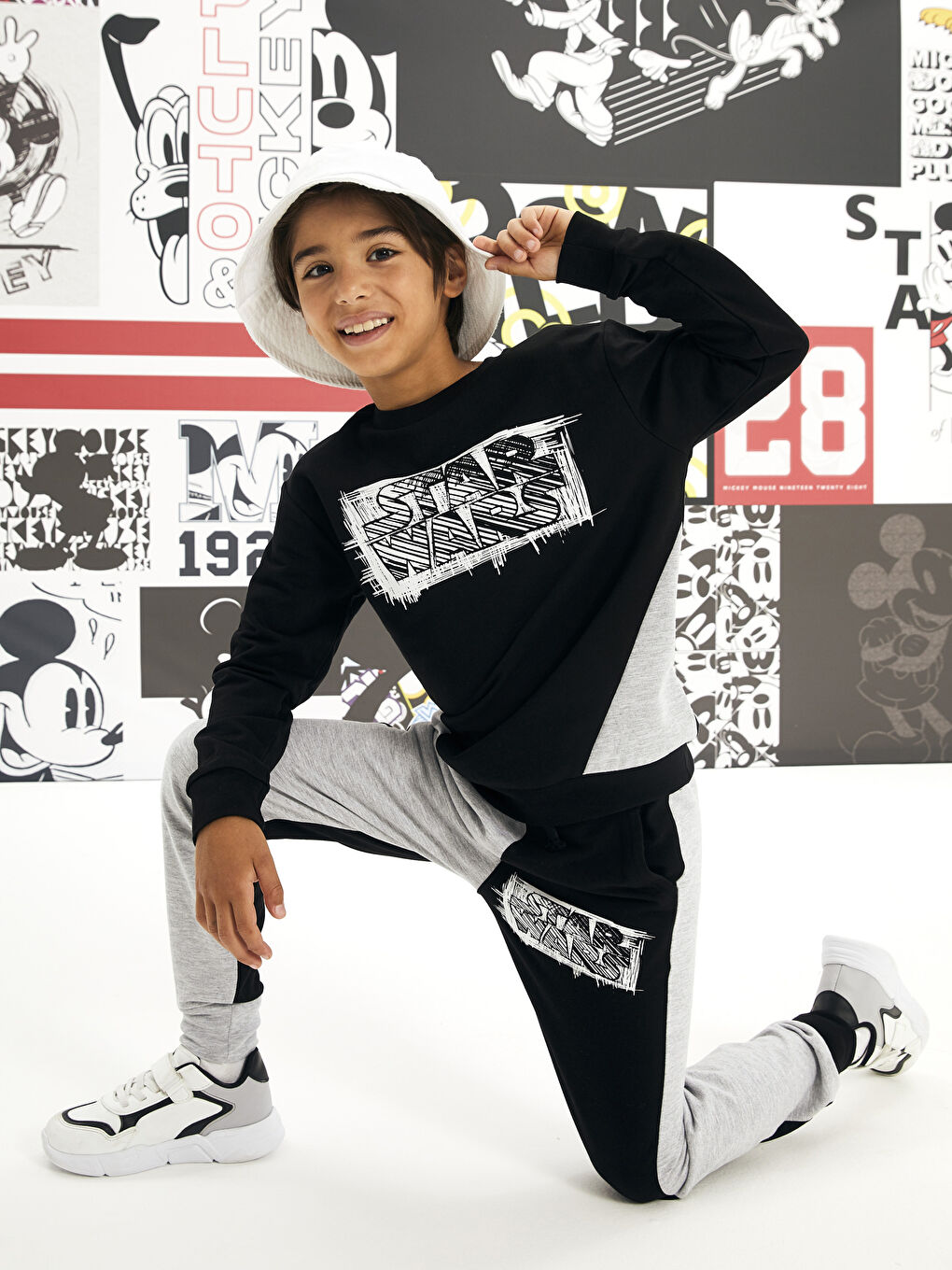 Siyah Bisiklet Yaka Star Wars Baskılı Uzun Kollu Erkek Çocuk Sweatshirt ve Eşofman Altı-4