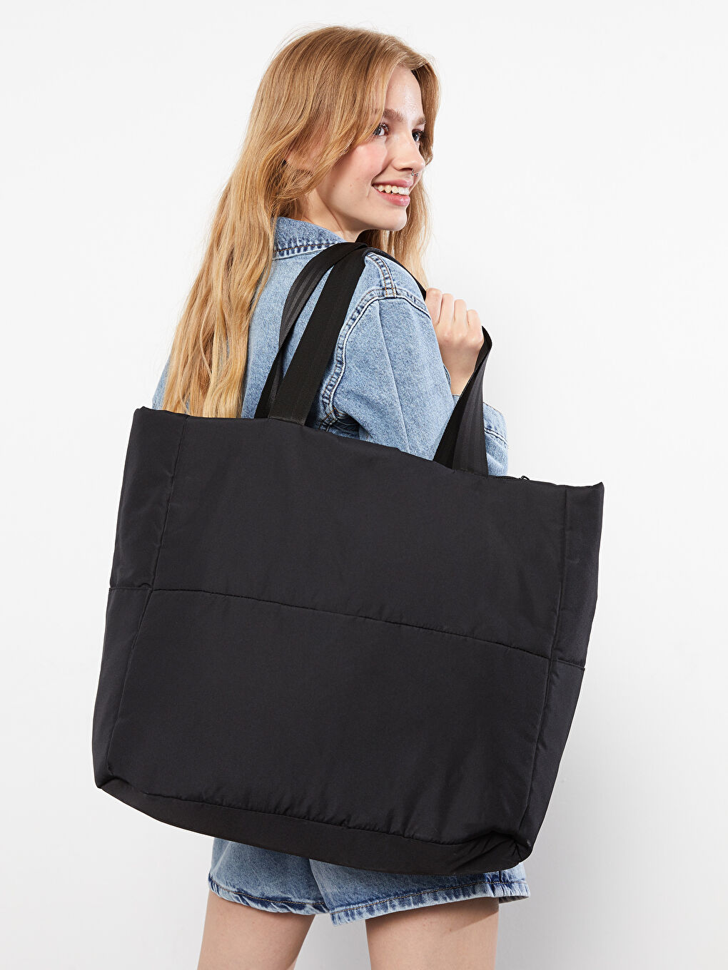 Siyah Paraşüt Kumaş Kadın Kol Çantası-1