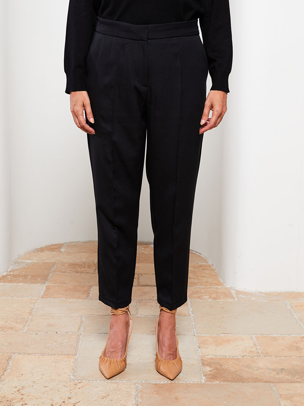 Women's Standard Fit Plain Trousers-5