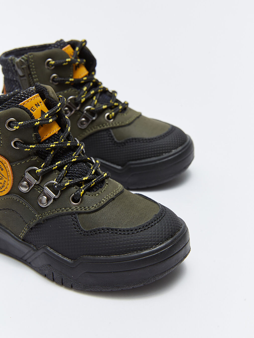 LCW STEPS Laces & Zipper Men's Boots -W24900Z1-QTR