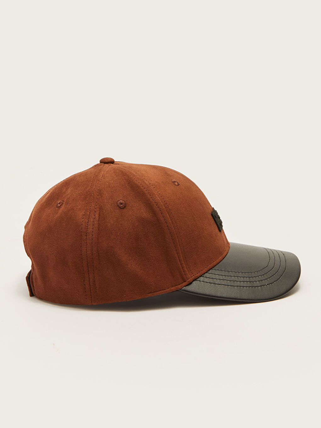 Casquette Homme en Suède à Étiquette Imprimée-6