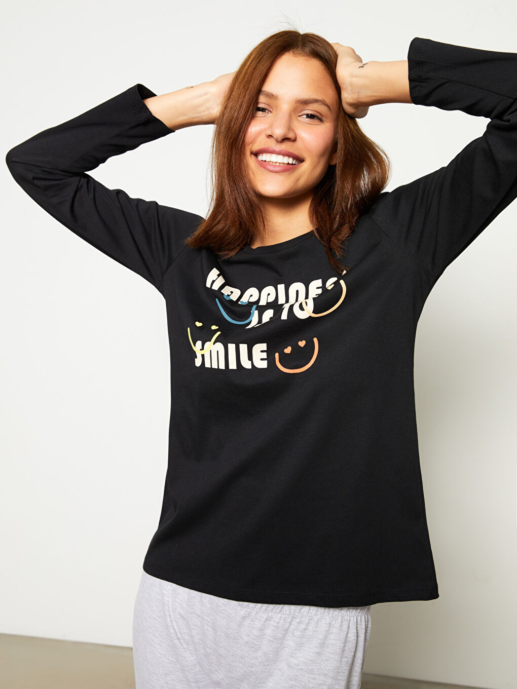 Gri Bisiklet Yaka Baskılı Uzun Kollu Kadın Pijama Takımı-2