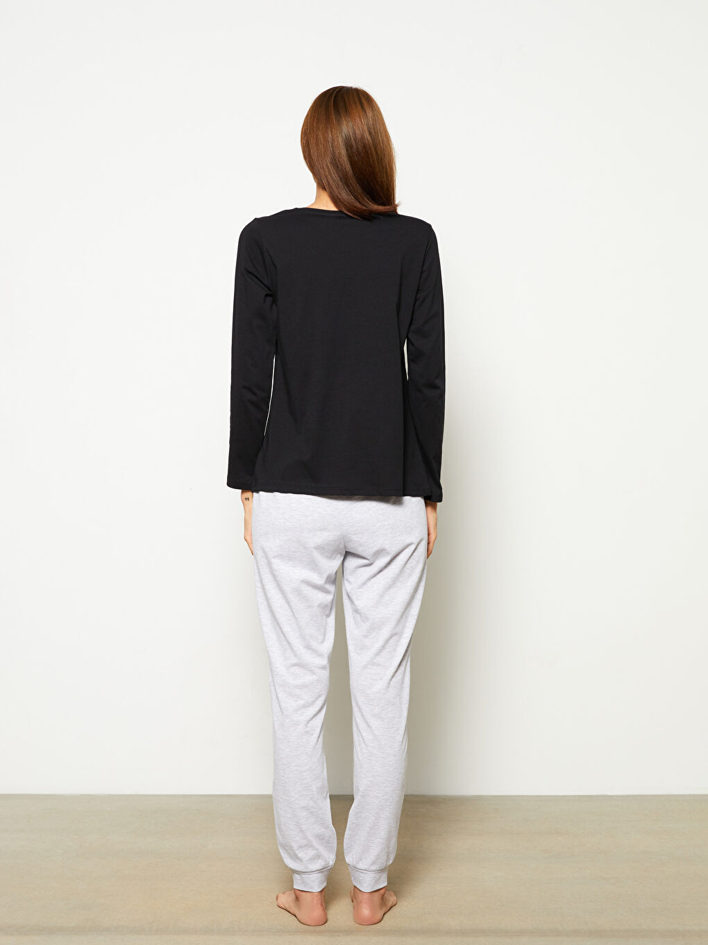Gri Bisiklet Yaka Baskılı Uzun Kollu Kadın Pijama Takımı-4