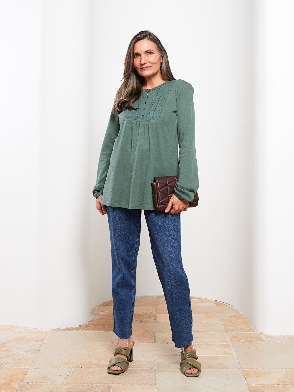 Crew Neck Embroidered Long Sleeve Cotton Women's T-Shirt