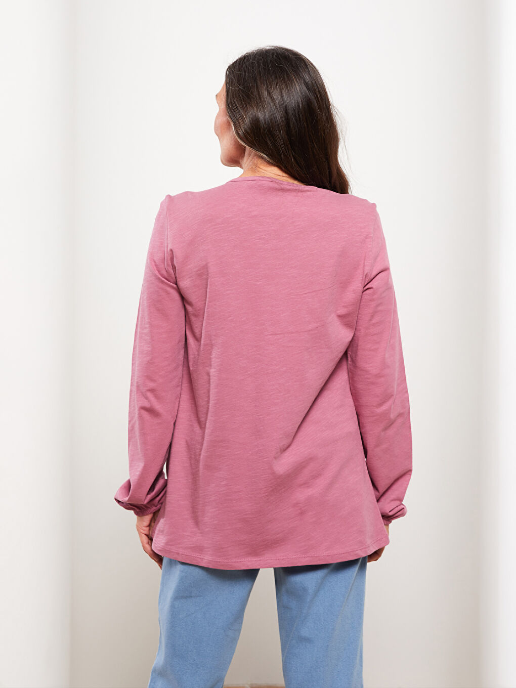 Pembe Bağlamalı Yaka Nakışlı Uzun Kollu Kadın Bluz-4