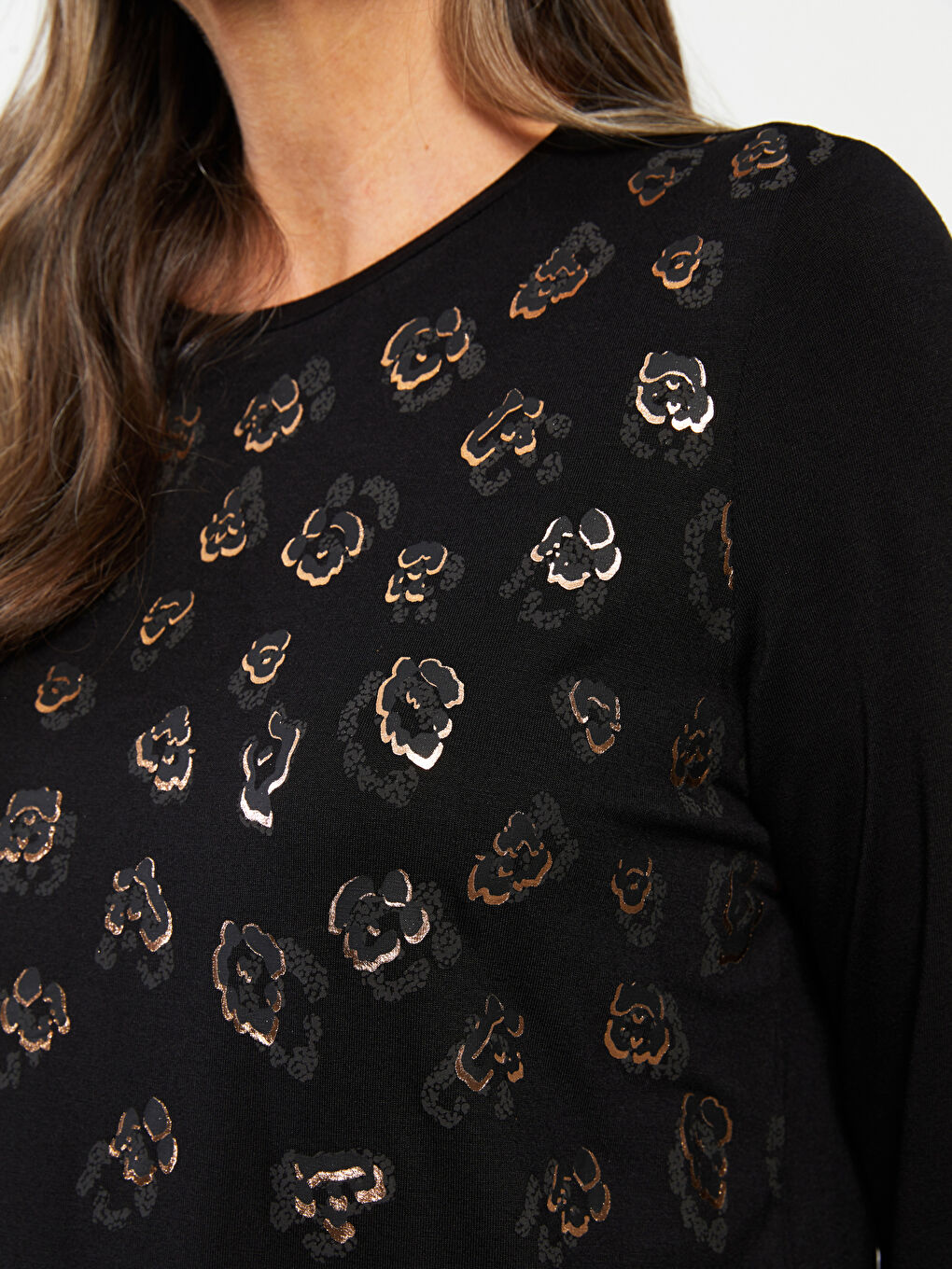 Siyah Bisiklet Yaka Baskılı Uzun Kollu Kadın Bluz-3