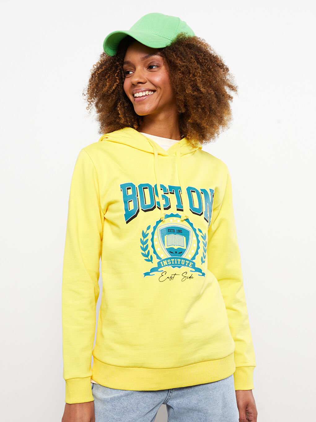 Sarı Kapüşonlu Baskılı Uzun Kollu Kadın Sweatshirt-2