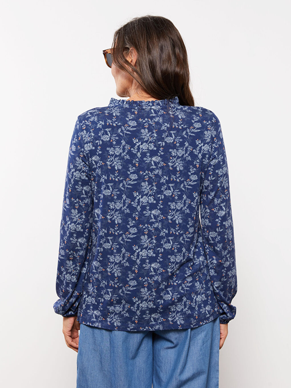 Lacivert Bağlamalı Yaka Çiçekli Uzun Kollu Kadın Tişört-4