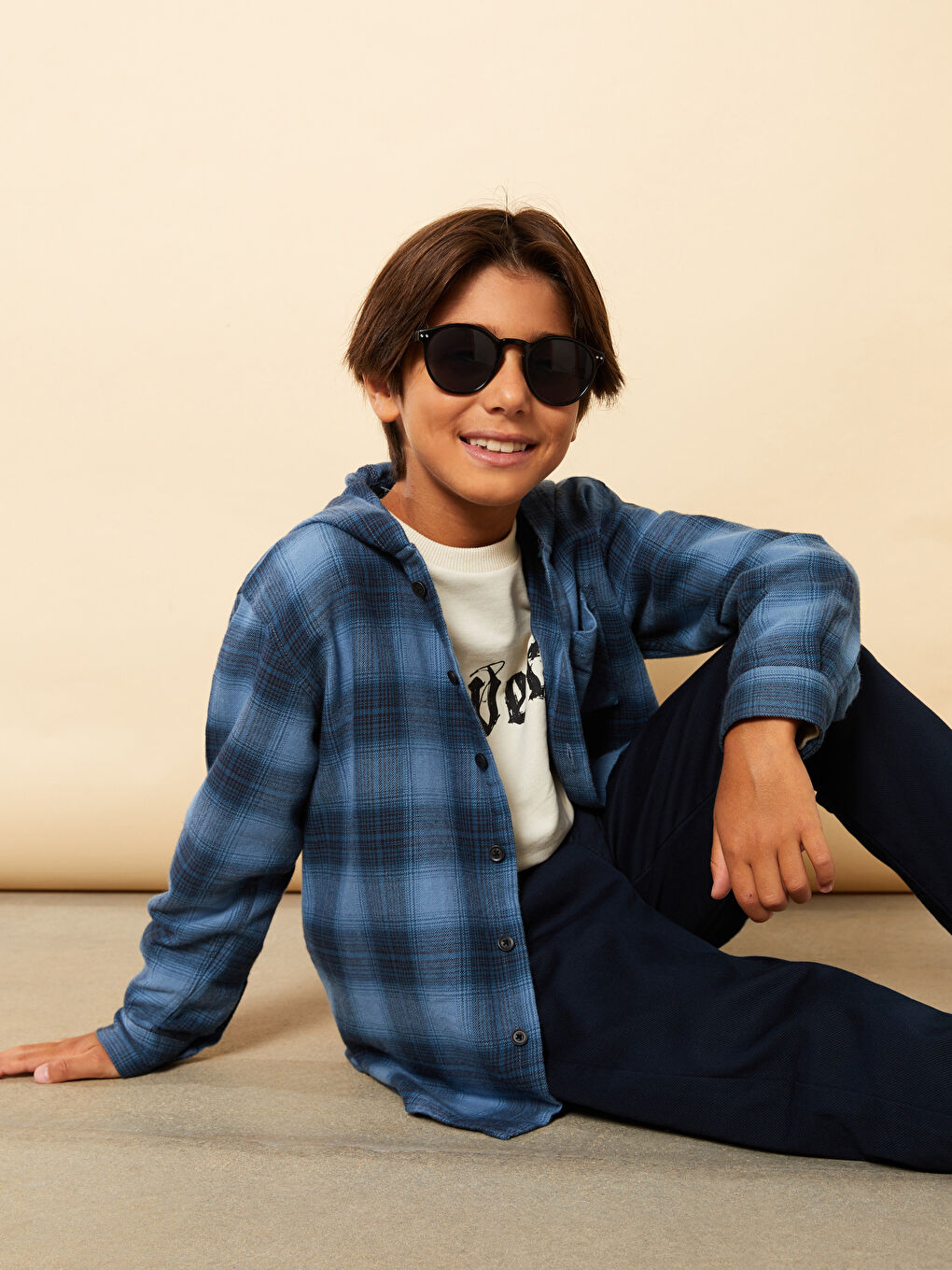 Opušteni kroj košulja sa kapuljačom od kepera za dečake-1