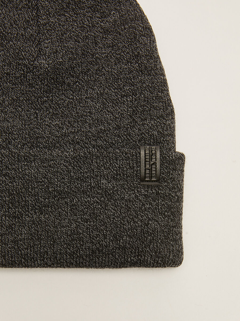 Label Detailed Men's Beanie-4