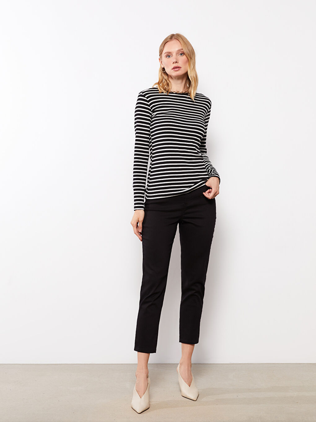 LCWAIKIKI Basic Crew Neck Striped Long Sleeve Women's Body -W25238Z8-LEG