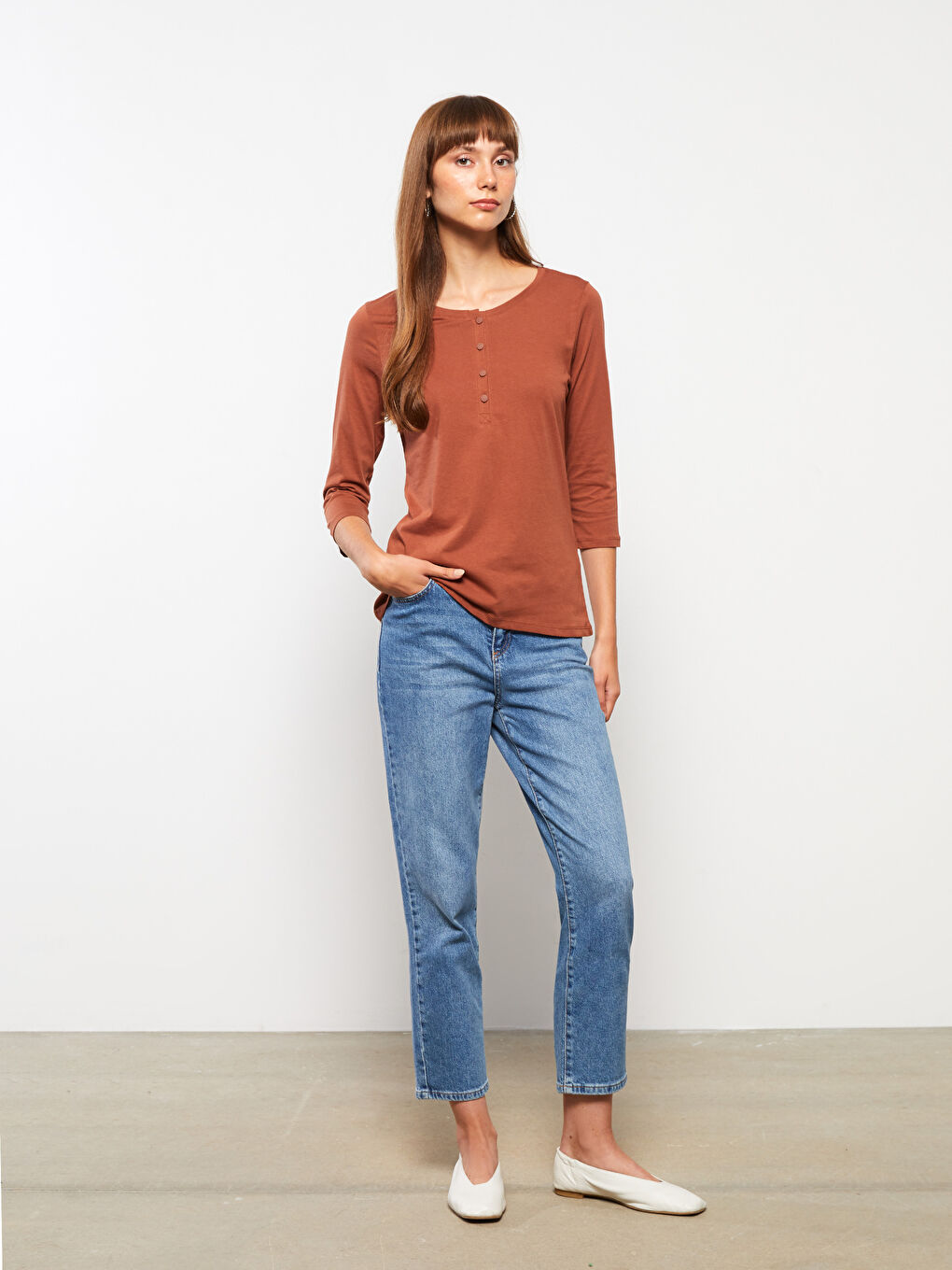 Kahverengi Bisiklet Yaka Düz Pamuklu Kadın Tişört