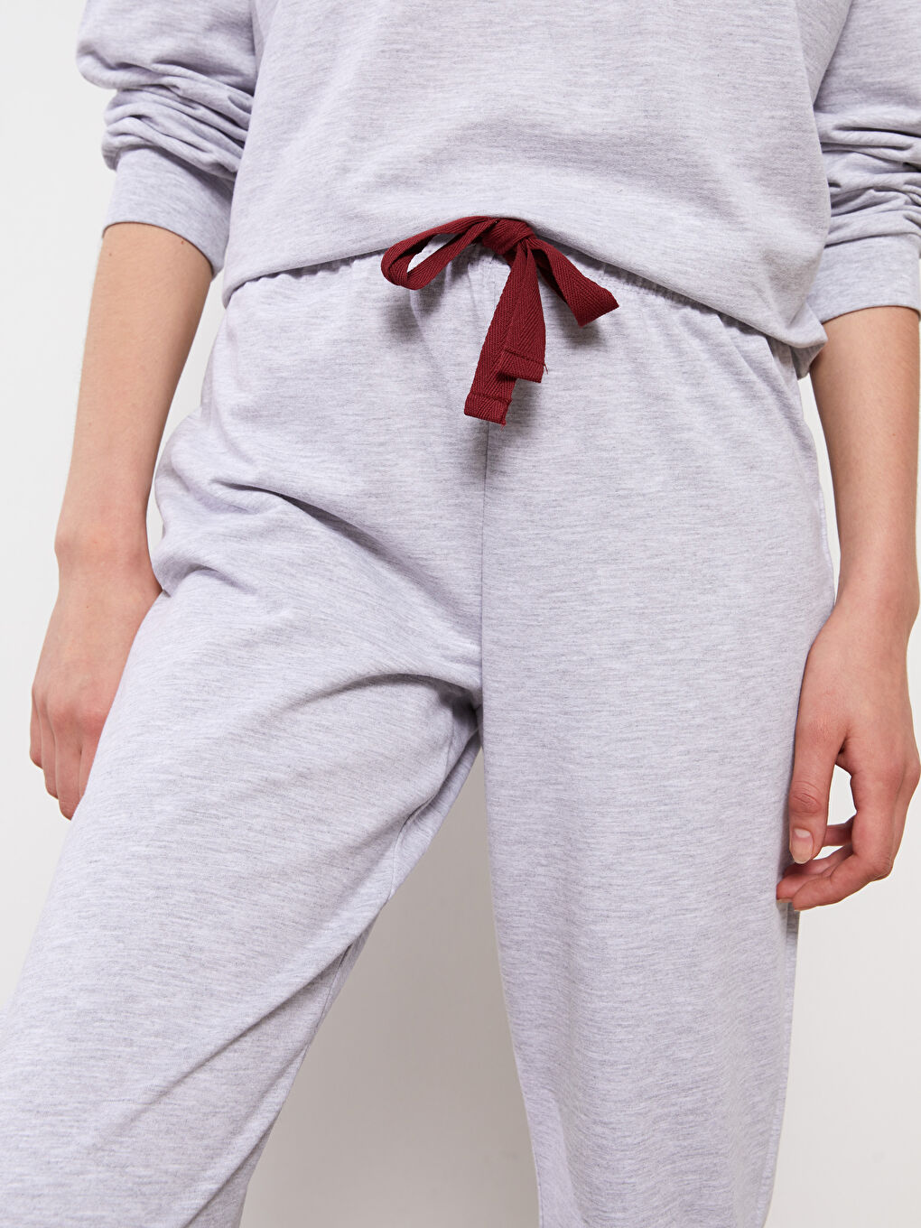 Gri Bisiklet Yaka Baskılı Uzun Kollu Kadın Pijama Takımı-4