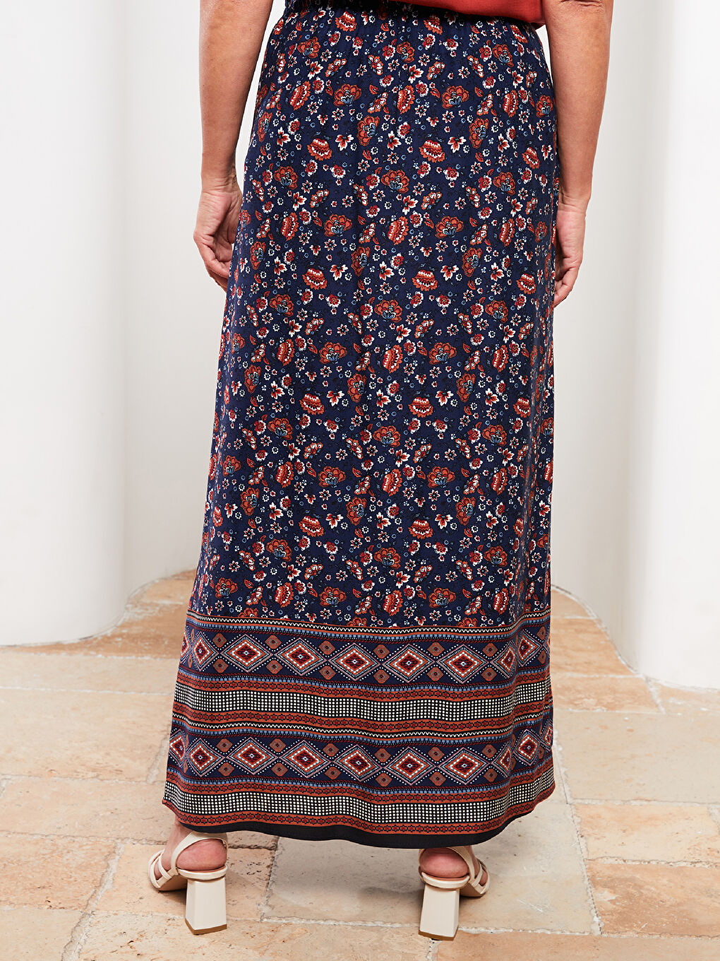 İndigo Beli Lastikli Desenli A Kesim Viskon Kadın Etek-4